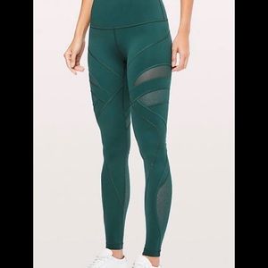 Lululemon NWT WU High Rise Mesh Size 4